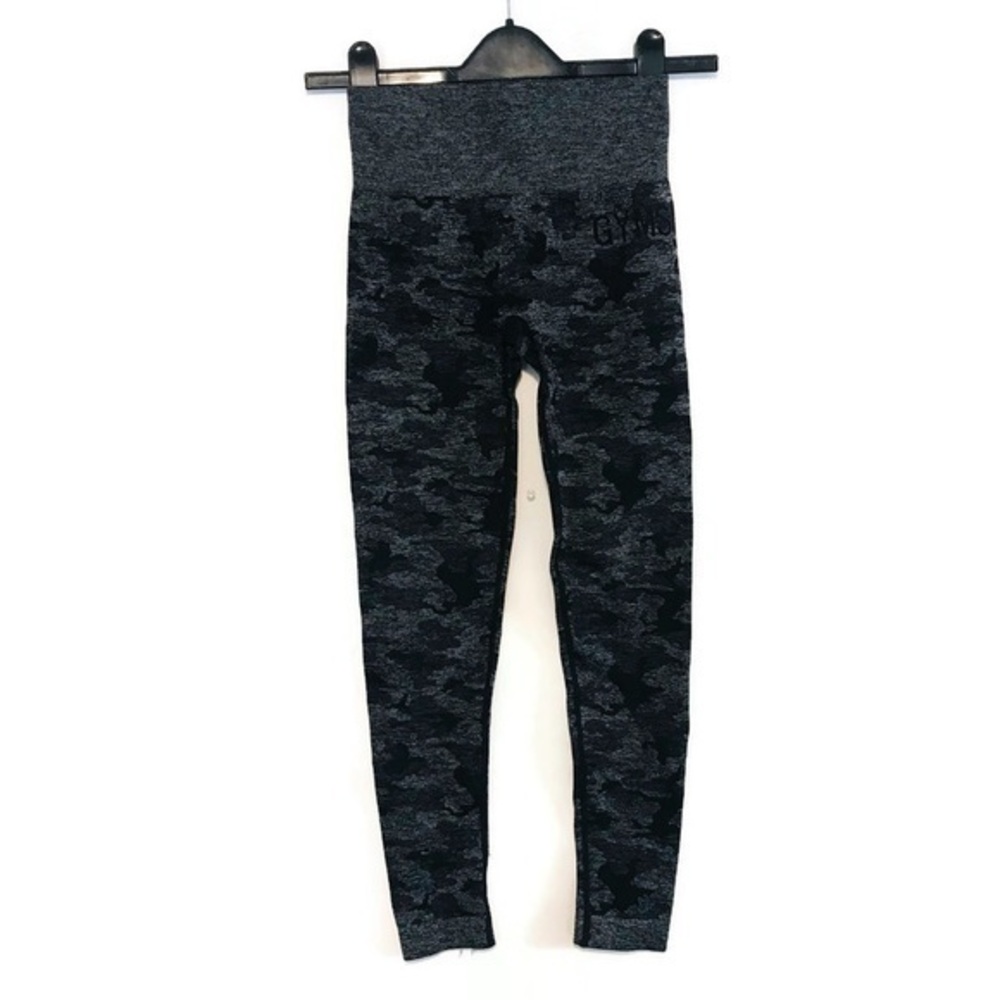 Gymshark Adapt Seamless Camo Leggings Black Gray Print Women’s size Extra Small